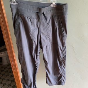 Lululemon Loose Fitting Capris Sz8